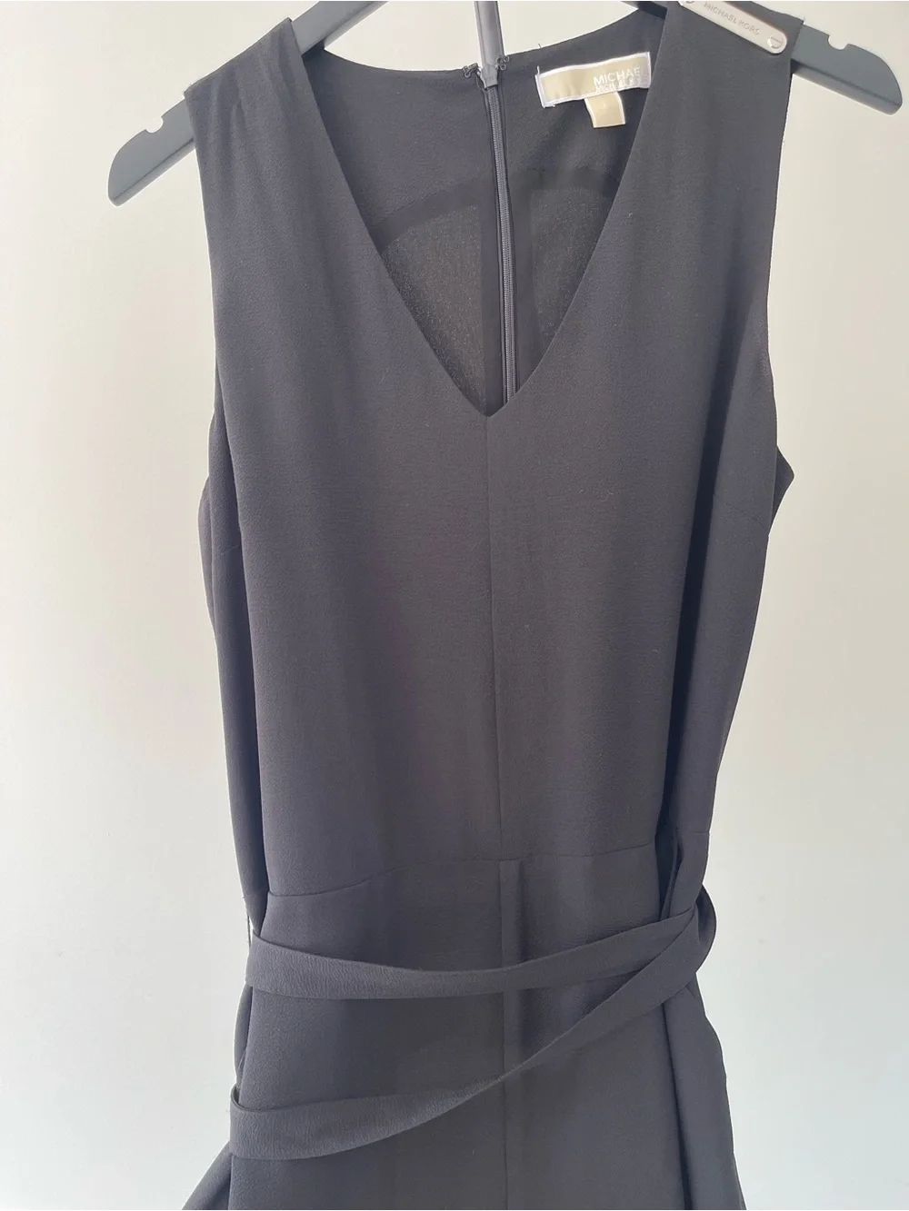 Black Sleeveless V-Neck jumpsuit with Waist Tie - Michael kors